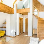 펜션 Rent Like - Zoniowka Premium *